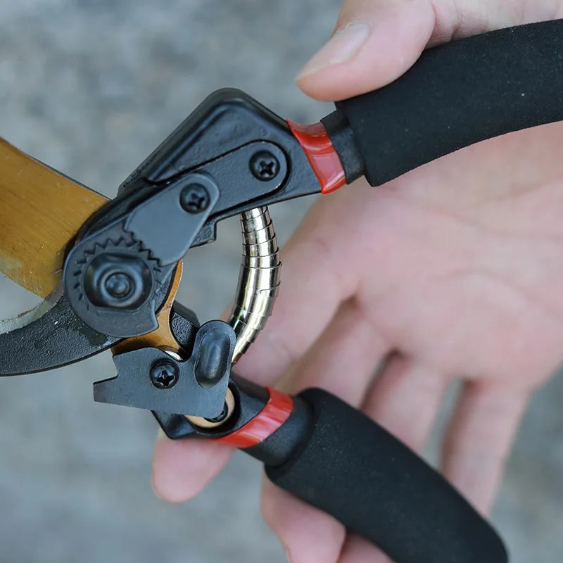 Garden Pruner Shears with SK5 Steel Blade