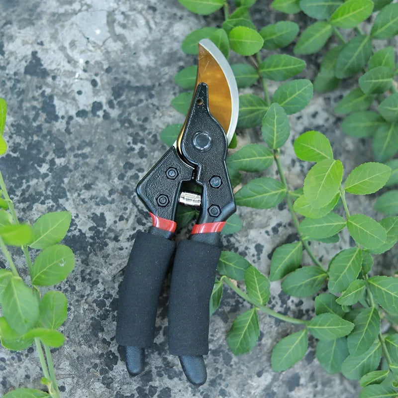 Garden Pruner Shears with SK5 Steel Blade